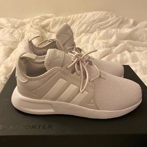 Never worn adidas sneakers